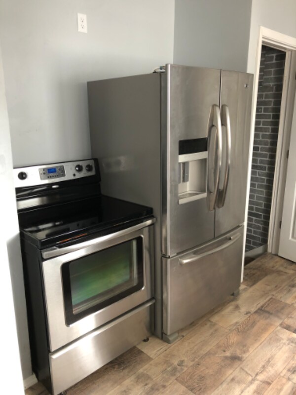 Building Photo - 90 Lincoln Ave