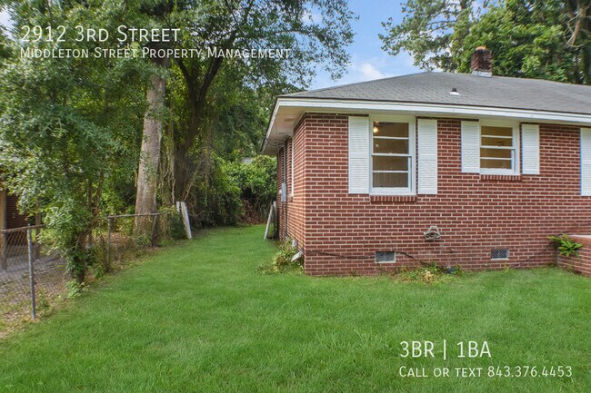 Building Photo - 2912 Third St