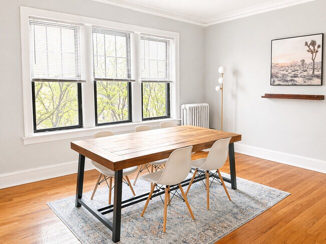 Foto del edificio - 3600 N Claremont Ave