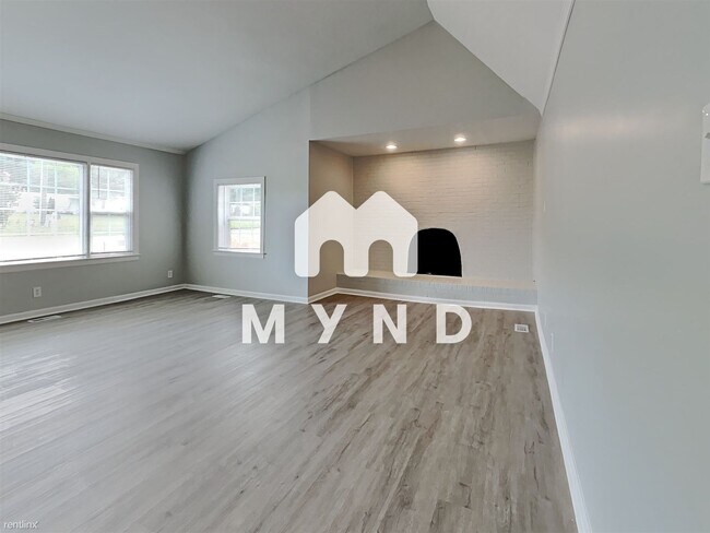 Building Photo - 5 br, 2.5 bath House - 102 Harrison Rd