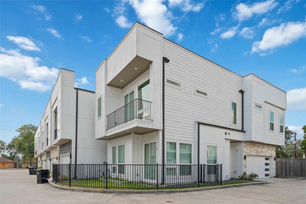 Foto principal - 4515 Whitney Pkwy