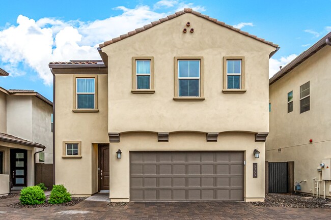 Building Photo - SONORAN FOOTHILLS 4 BEDROOM 2.5 SFH