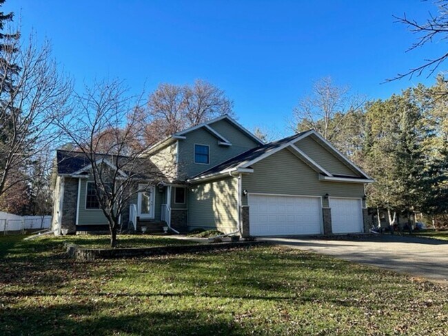 Building Photo - 5 Bed / 4 Bath Single Family - Baxter - Fu...