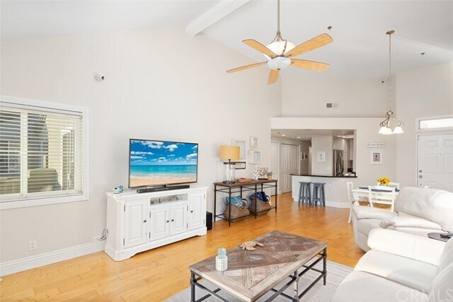 Foto del edificio - 310 Lake St