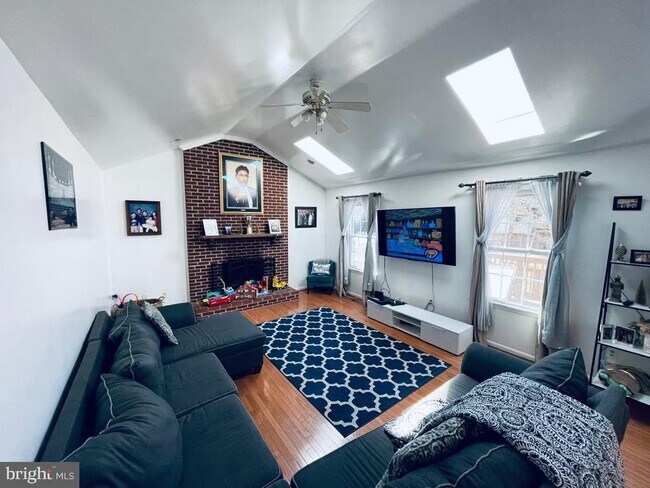 Foto del edificio - 4288 Galesbury Ln