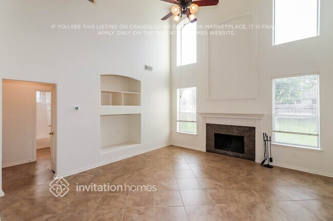 Foto del edificio - 1331 Blackheath Ct