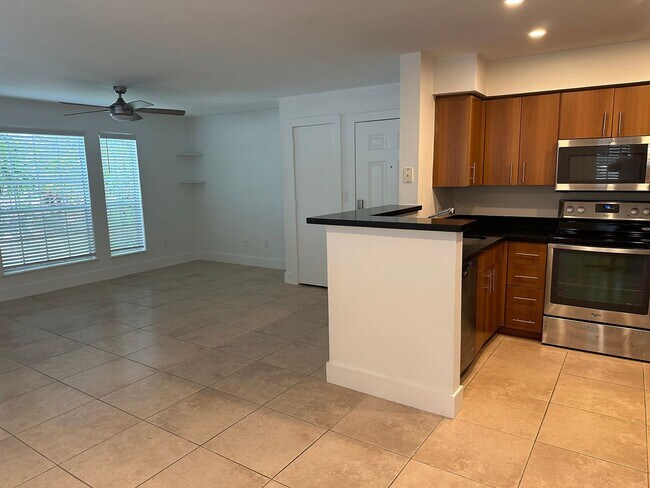 Foto del edificio - 1275 Crystal Way