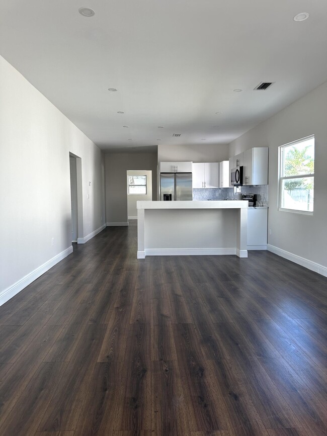 Foto del edificio - 4107 Virginia Terrace