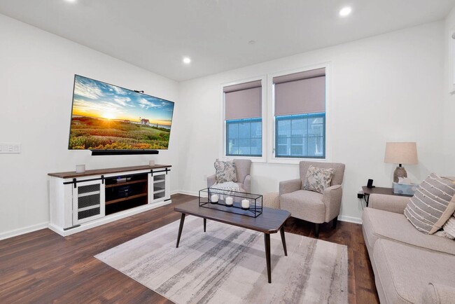 Building Photo - Eco-Friendly 3BR Home in Palmdale