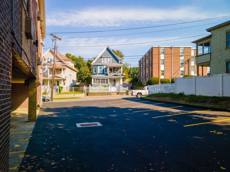 Primary Photo - Davis Apartments
