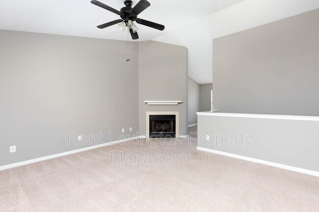 Foto del edificio - 336 Fox Harbour Dr