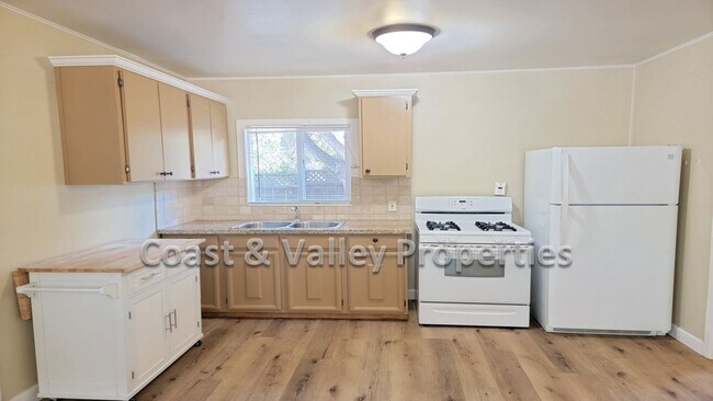 Foto del edificio - 214 Wildwood Way