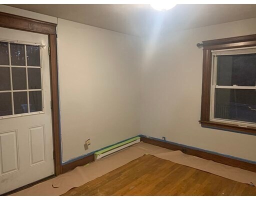 Building Photo - 432 N Main St