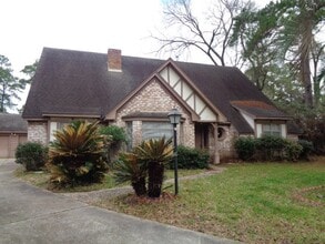 Building Photo - 702 Oder Ln