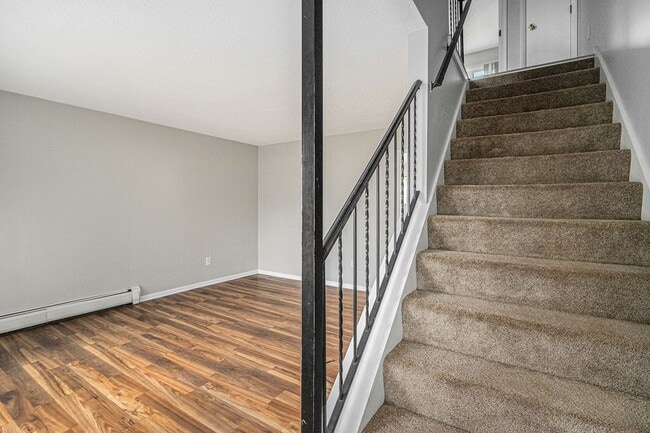 Building Photo - $1250 /2-bedr/1.5 bath town house duplex; tenant pays only electric (Kalamazoo)