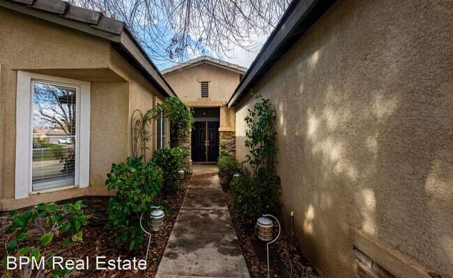 Building Photo - 3 br, 2 bath House - 1613 Bermuda Greens Ct