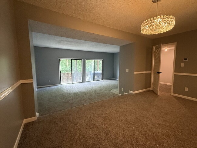 Your New Home Awaits: Charming 3-Bedroom T... - Your New Home Awaits: Charming 3-Bedroom T...