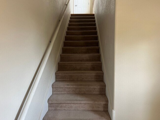 Foto del edificio - Fantastic 2 bedroom Condo Avail NOW