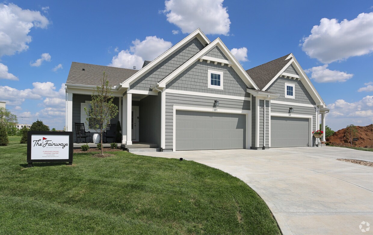 Fairway Villas at City Center Apartments Lenexa, KS