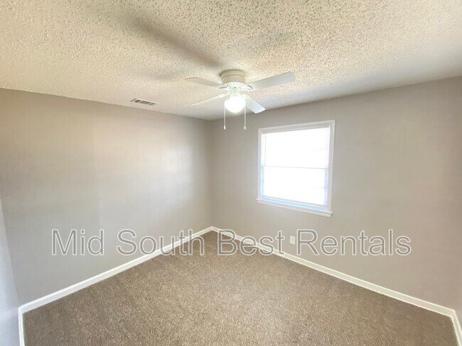 Foto del edificio - 1225 S White Station Rd