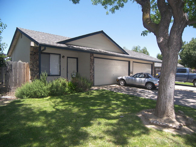 Foto del edificio - Capistrano Park Duplex's