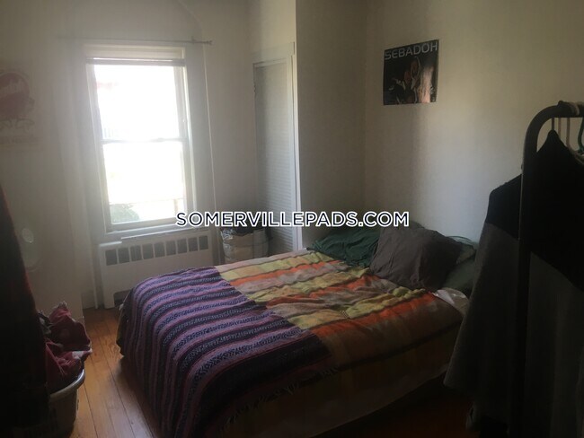 Building Photo - 6 Reed St