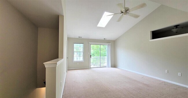 Huge Living Room - 1504 Rosewood Ct