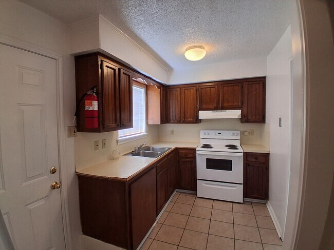 Foto del edificio - 116 Oak Ridge Ave