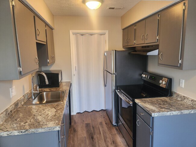 Cocina - 3196 Chateau Morse Ct