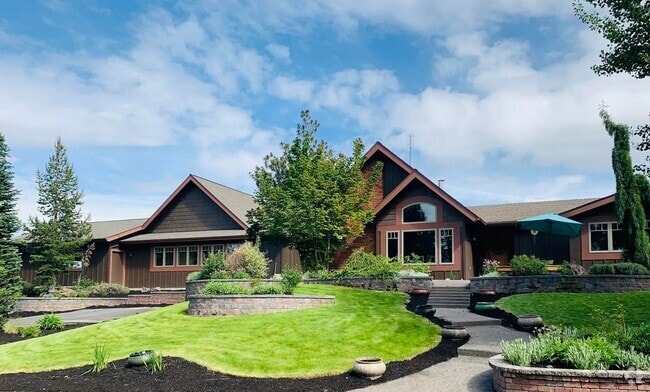 Building Photo - 63635 Johnson Rd