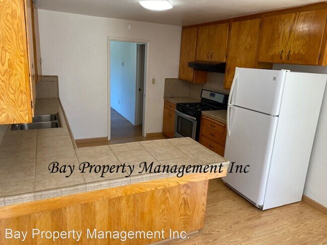 Building Photo - 3 br, 2 bath House - 490 8th St