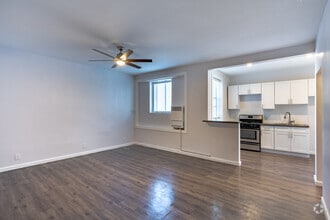 St. Charles Apartments photo'