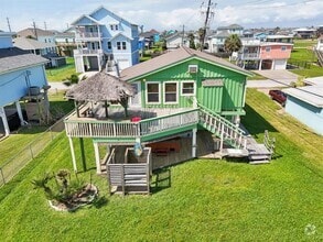 Building Photo - 4211 San Jacinto Dr