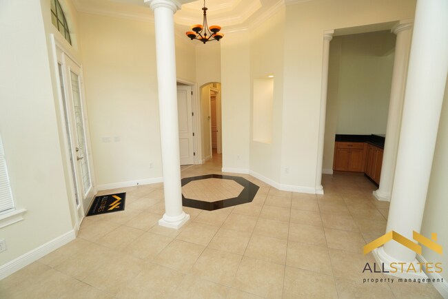 Building Photo - 9404 San Jose Blvd