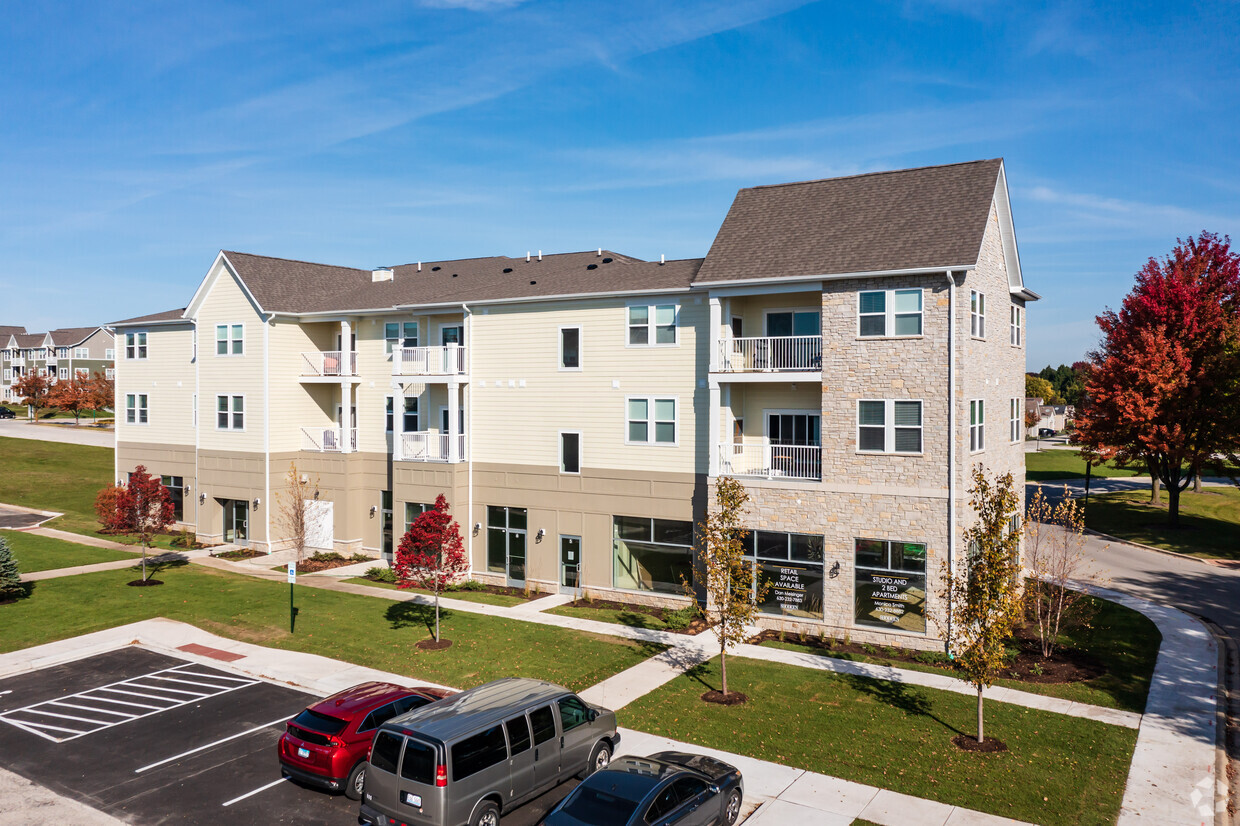 Reserve at Village Center - Apartments in Geneva, IL | Apartments.com