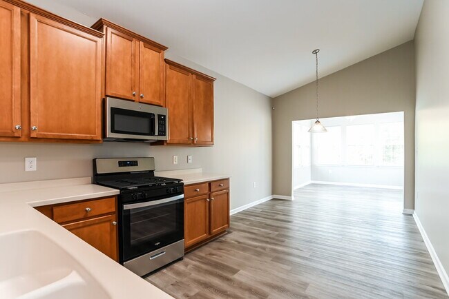 Building Photo - 4305 High Shoals Dr