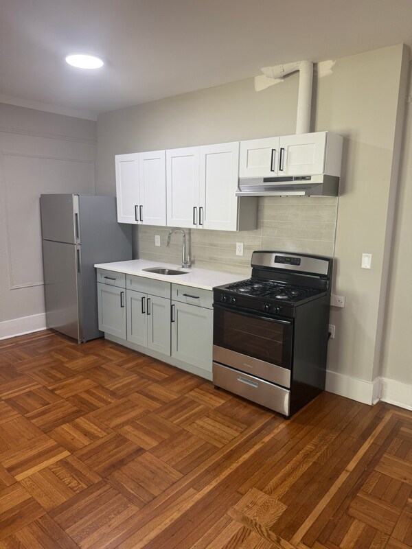 Primary Photo - 501 W 7th St