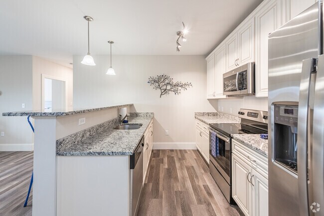 2HAB, 2BA - The Residences at 99 Water