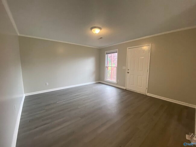 Building Photo - 4414 Bonnell Dr