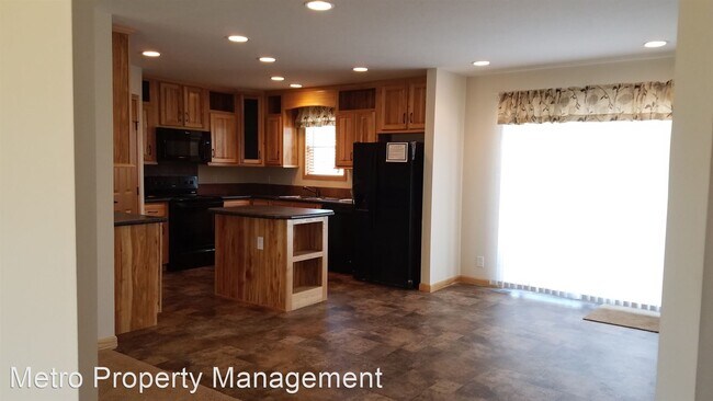 Building Photo - 3 br, 2 bath House - 406 Roxy Lane