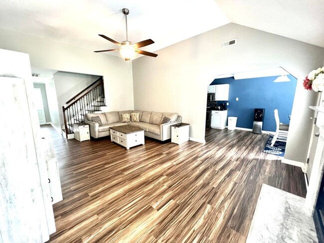 Building Photo - Great Home in Eagle Cove Hanahan Schools