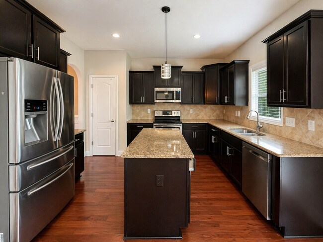 Building Photo - 144 Tun Tavern Dr