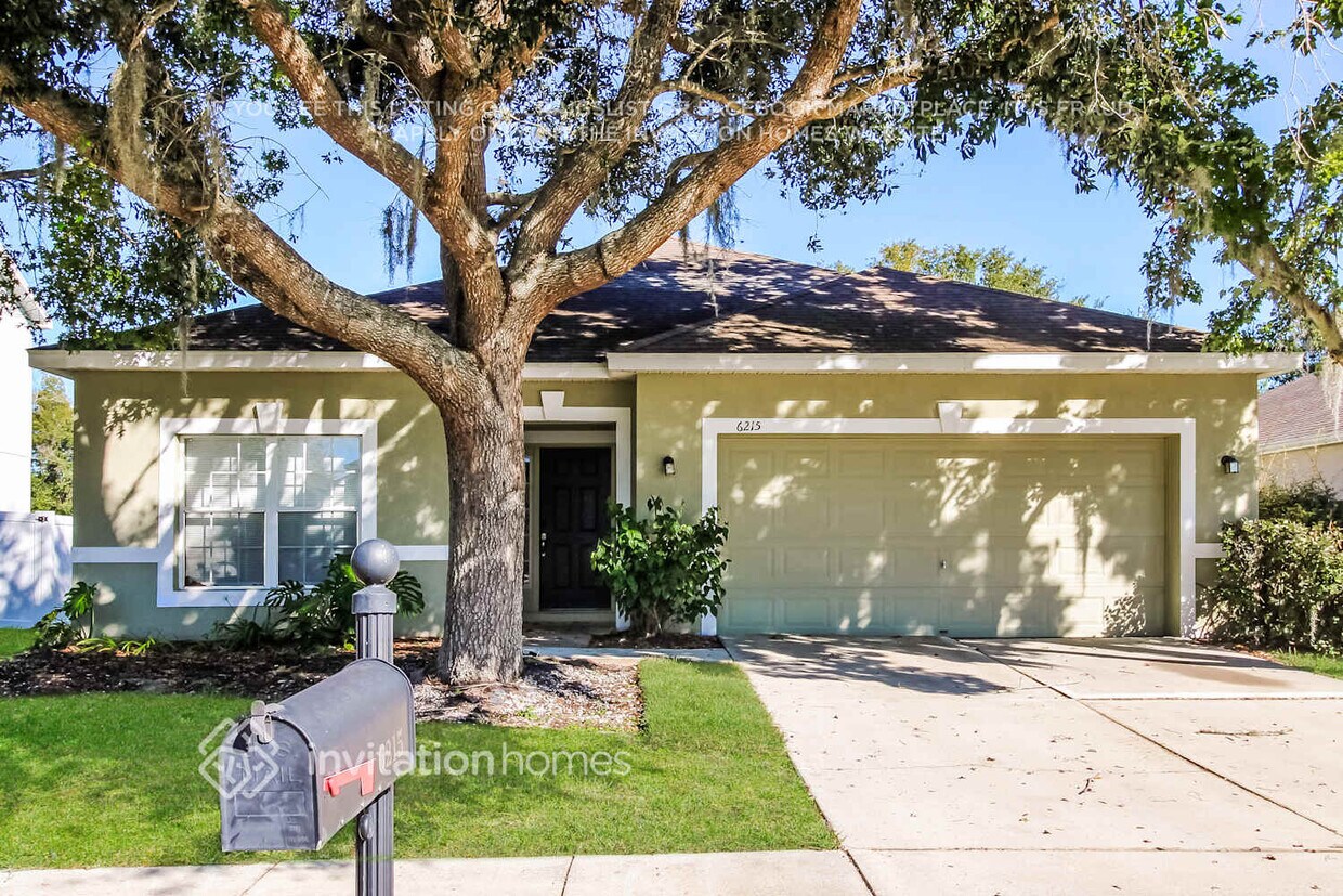 Foto principal - 6215 Desert Peace Ave