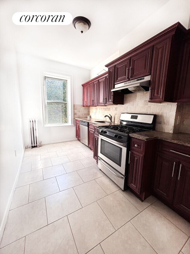 Building Photo - 173 E 32nd St