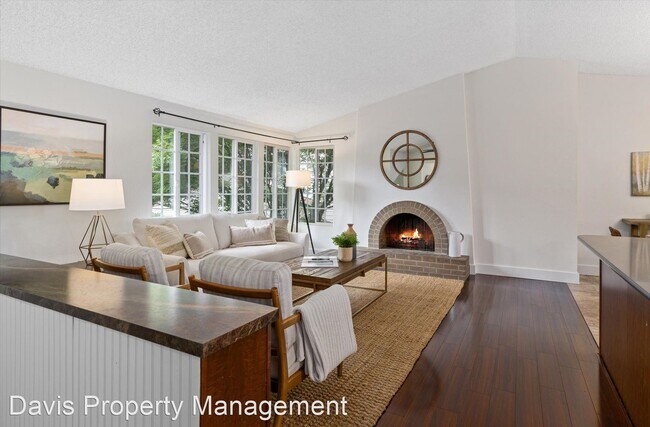 Foto del edificio - 4 br, 2.5 bath House - 9204 NE 139th St