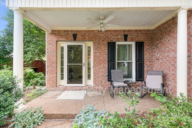 Building Photo - 1405 S Glenleigh Ct