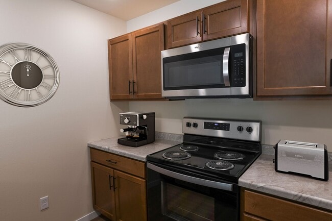 Building Photo - River Trail Estates - Half Off Security De...