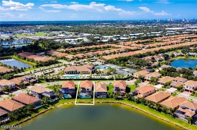 Foto del edificio - 13755 Luna Dr