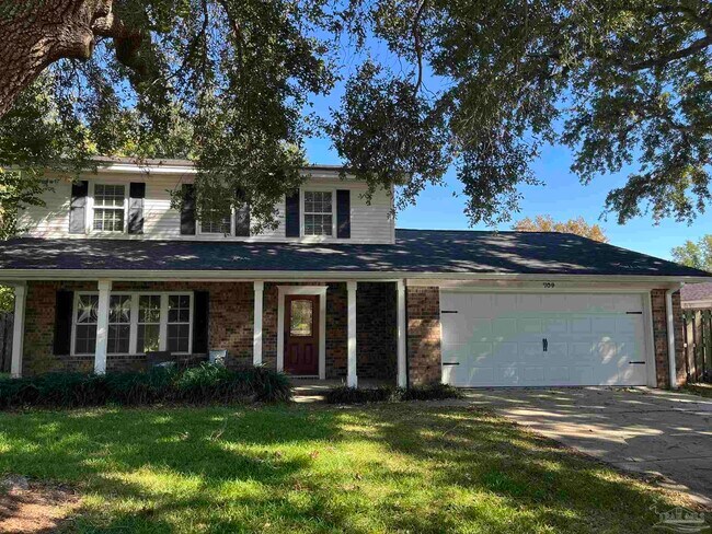 Foto del edificio - 704 Chesapeake Dr