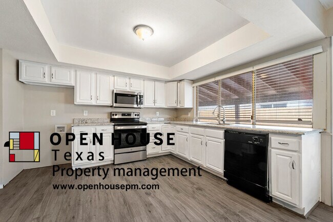 Building Photo - 4013 Latham Dr, Plano